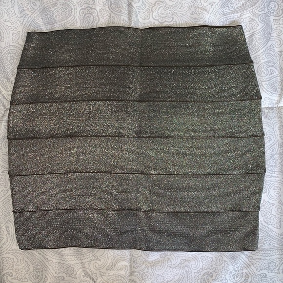 Silver banded mini skirt - Picture 1 of 2